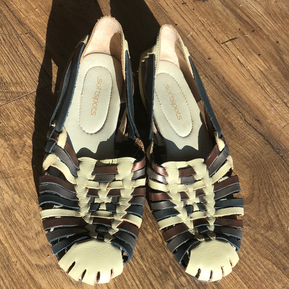 Soft spots Trinidad leather slip on. Size 8.5